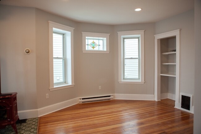 Photo - 19 Rowell St Unit 3