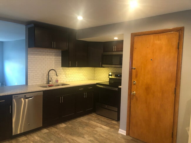 Photo - 6827 W Raven St Unit 2L