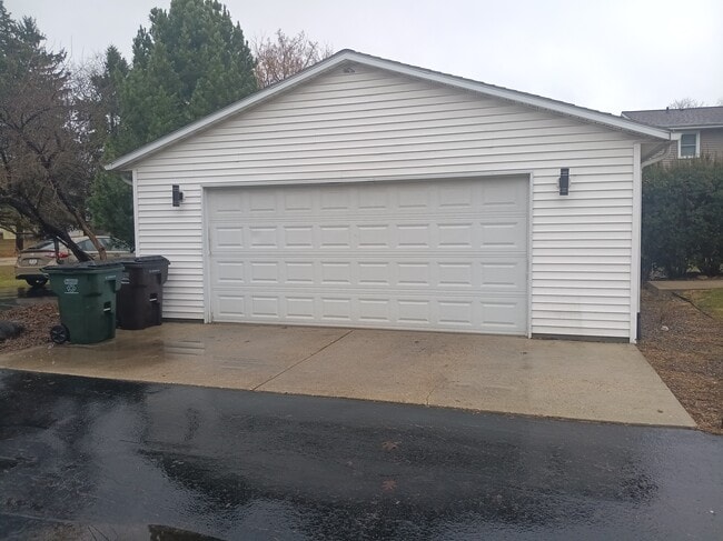 Photo - 117 Hilly Oak Dr