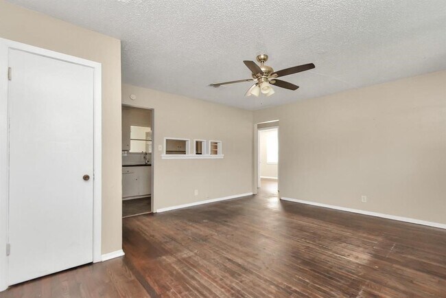 Photo - 6610 Granite St