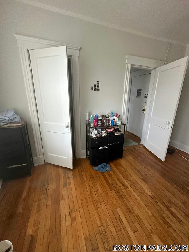 Building Photo - 1450 Commonwealth Ave Rental