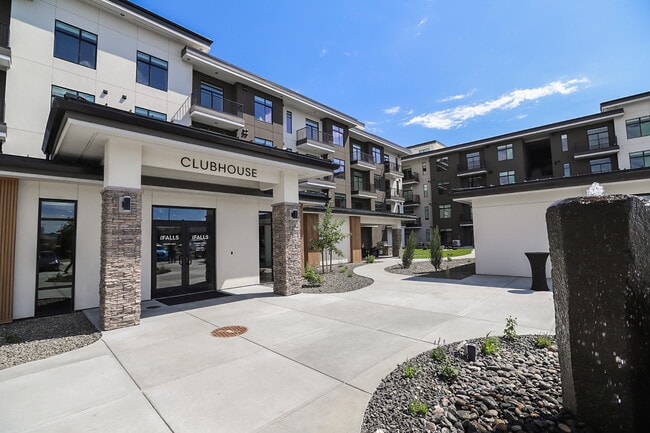 Building Photo - The Falls on 24th Rental