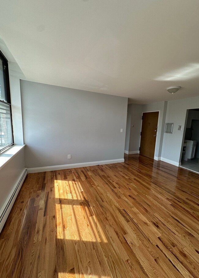 Photo - Main Street Commons - Beautifully Renovate...