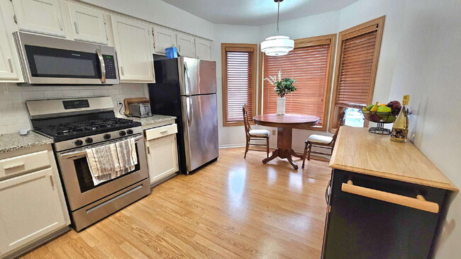 Photo - 2-Bed Townhouse with open layour in Hopkins – 1290 Sq Ft of Comfort!"