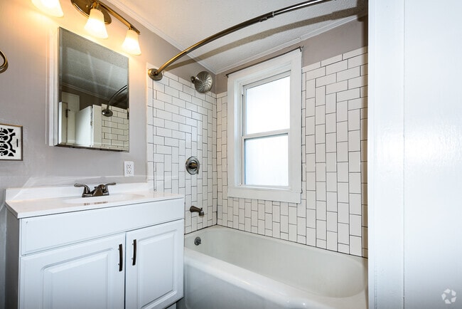 Building Photo - 715 Watson Ave. Unit C Rental