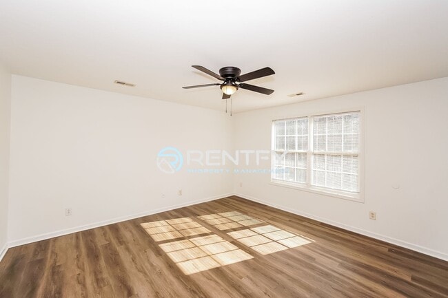 Photo - 1110 Mason St