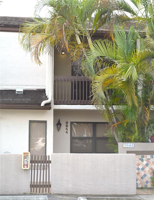 Photo - 9944 NW 41st St