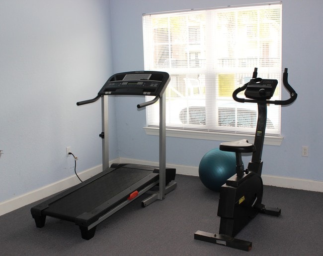 Ochlockonee Pointe Apartments Midway, FL