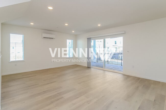 Photo - 7994 Quiet Knolls Dr
