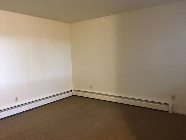 Photo - 2 Bed, 1.5 Bath Duplex for Rent in Fort Co...