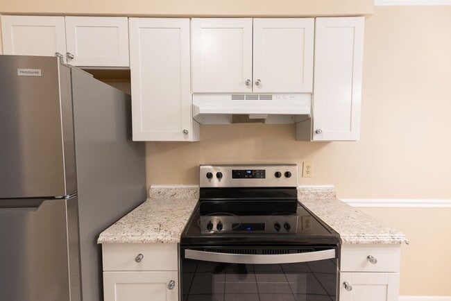 Photo - 185 Forest View Dr