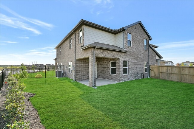 Photo - 21047 Bay Vlg Dr