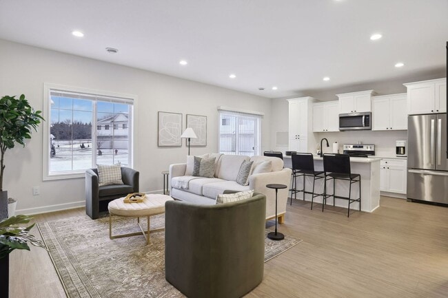 3 Bedroom Townhome - 3 Bedroom Townhome
