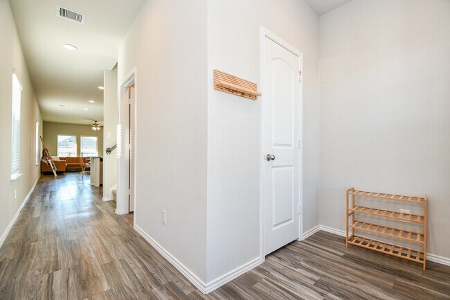 Photo - 16868 Pink Wintergreen Dr