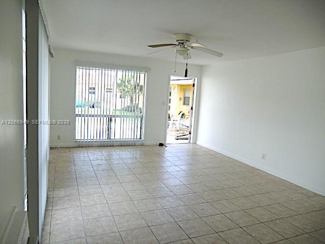 Photo - 2724 NE 32nd St Unit 1