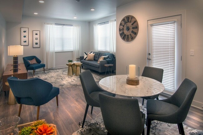 Photo - Pinyon Pointe Apartments
