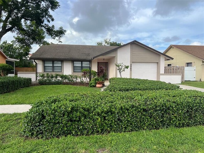 Photo - 8867 SW 16th St