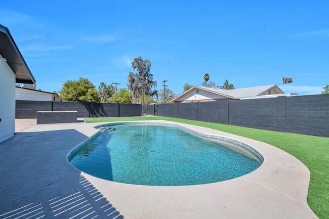 Photo - Huge 2 Story Home in Prime ASU neighborhood