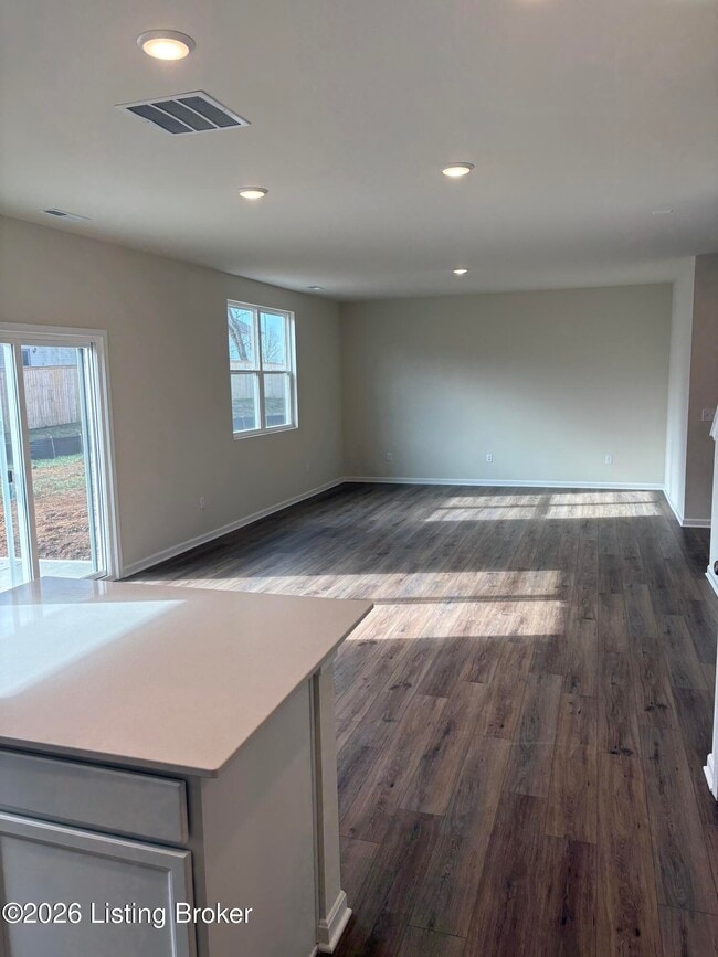 Photo - 2013 Lyndon Green Cir