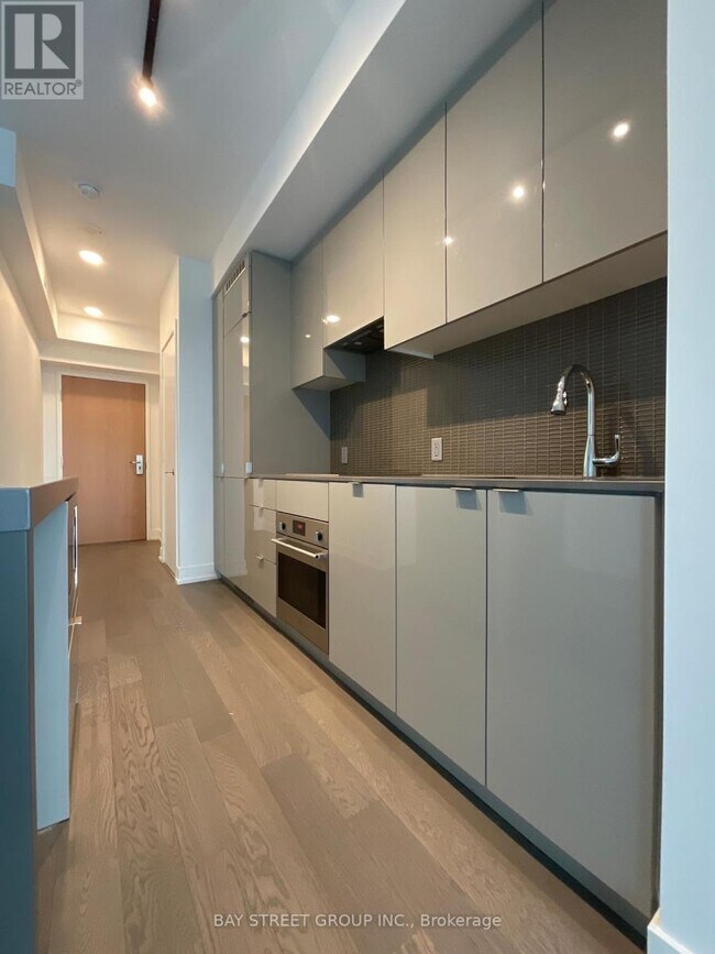 Photo - 7 Grenville St Unit 5213