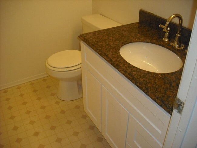 Photo - 1410 Friedrich Ln