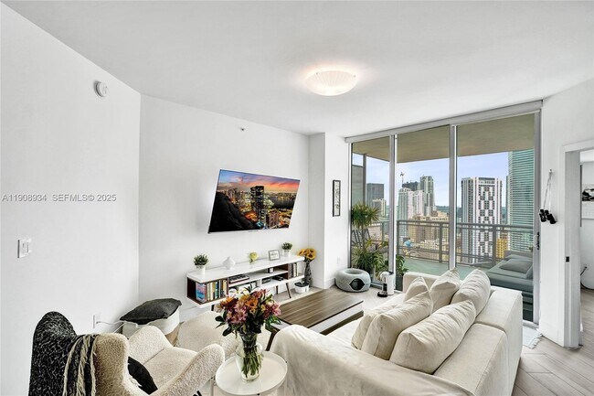 Building Photo - 350 S Miami Ave Unit 3205