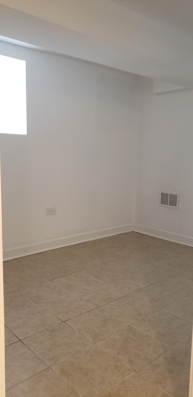 Photo - 5255 N Mobile Ave Unit 1