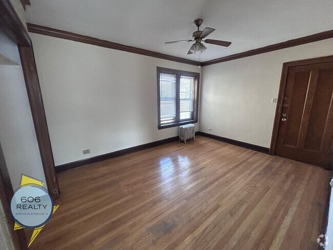 Building Photo - 3154 N Linder Ave Rental
