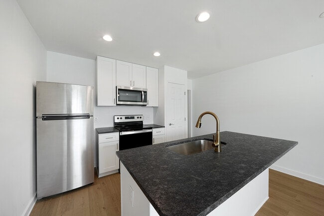 Photo - 2927 Nicholson Dr