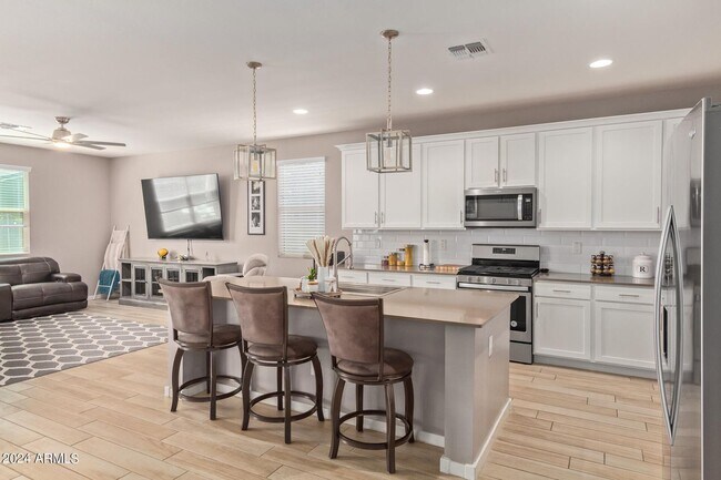 Photo - Beautiful San Tan Home