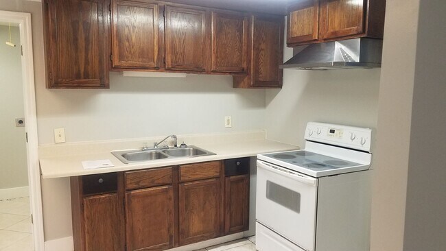 Photo - 1005 Langdale Dr Unit B