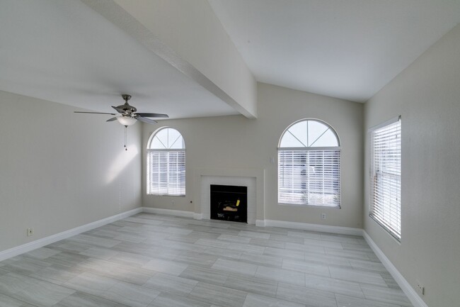 Photo - Beautiful 3-Bedroom Townhome in Green Valley!