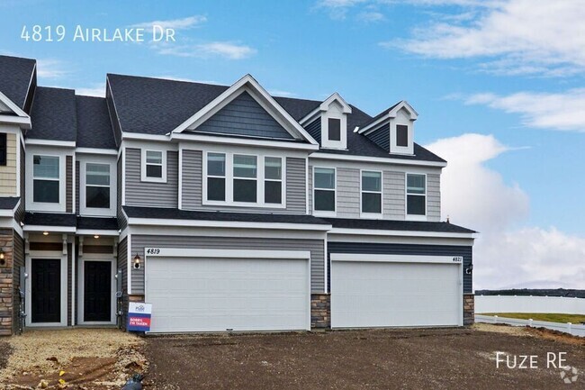 Building Photo - 4819 Airlake Dr Rental