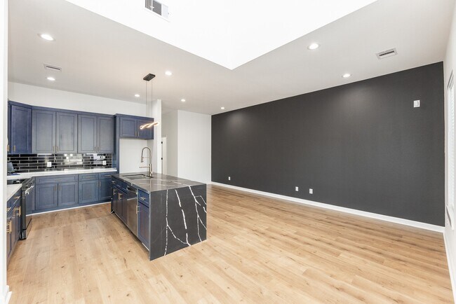 Photo - 8502 Safeguard St