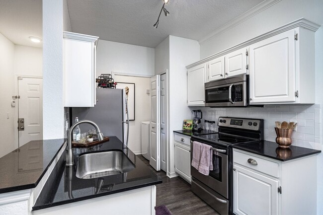 Photo - The Rexford at Waterford Lakes