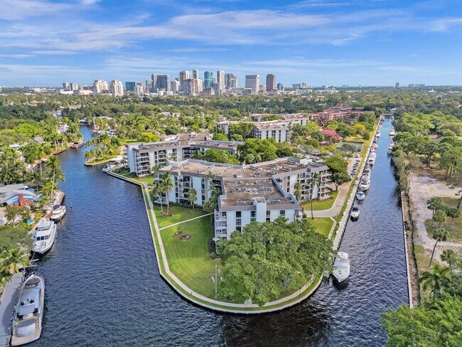 1301 River Reach Dr Unit 514