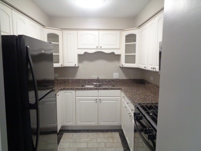 Photo - 7650 S Harlem Ave Unit 2C