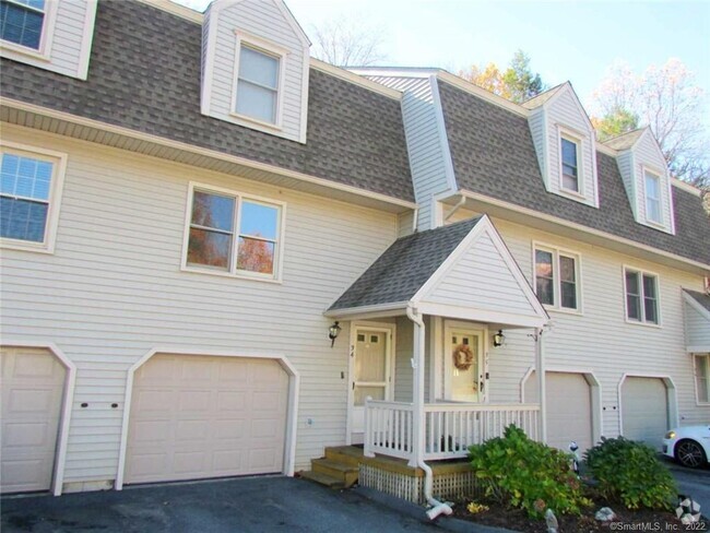 Building Photo - 1229 Winsted Rd Unit 34 Rental