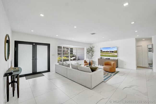 Photo - 3630 N 55th Ave