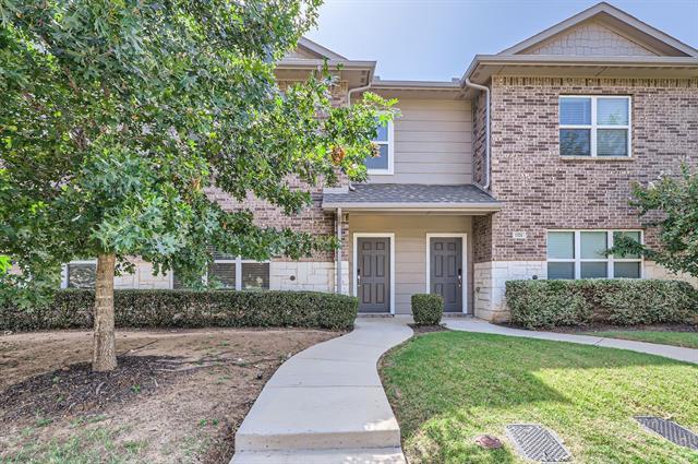 Building Photo - 1320 Lakecrest Ln