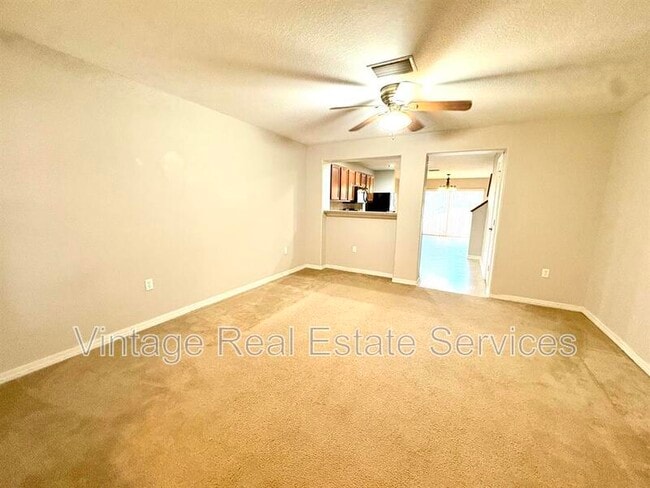 Photo - 10812 Kensington Park Ave