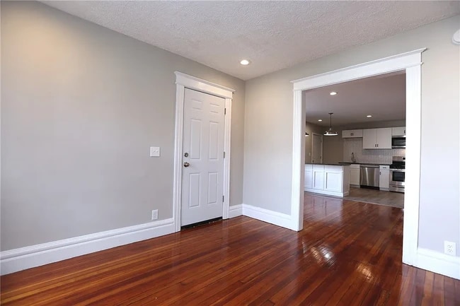 Photo - 1 Stebbins St