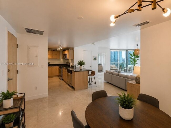 Photo - 350 S Miami Ave Unidad 2904