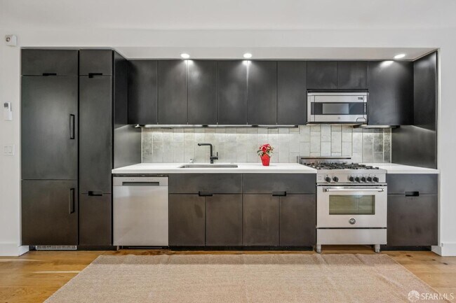 Photo - 1875 Mission St