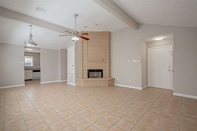 Photo - 7111 Village Lake Dr