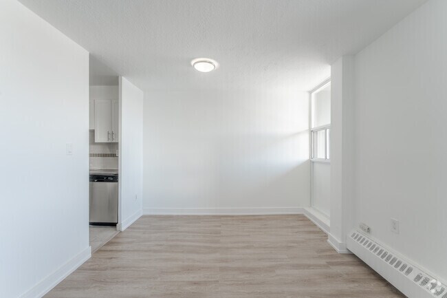3BR, 1BA - 1,022SF - Dining Room
