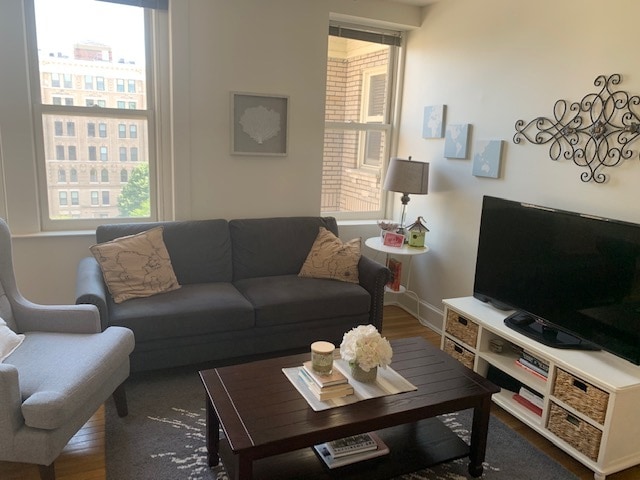 Sala de estar - 1916 17th St NW Unidad 514