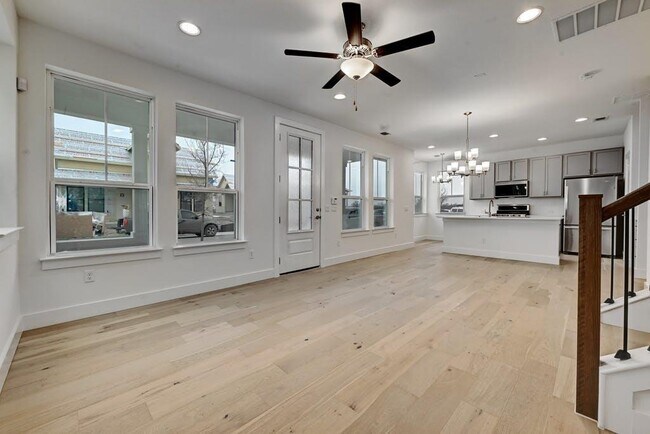 Photo - 3115 Chennault St