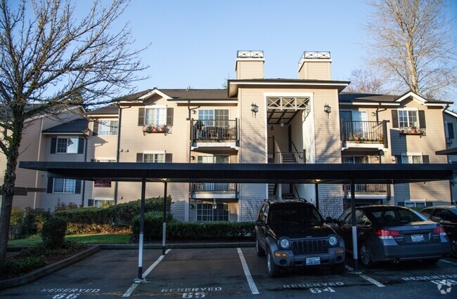 Building Photo - Kirkland Two Bedroom Condo