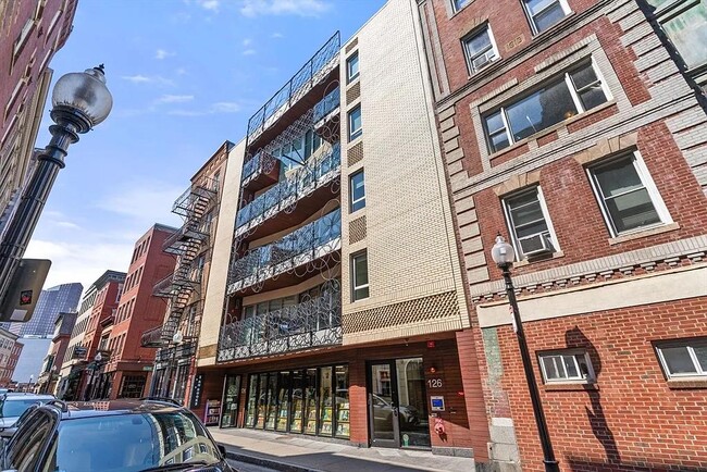 Photo - 126 Salem St